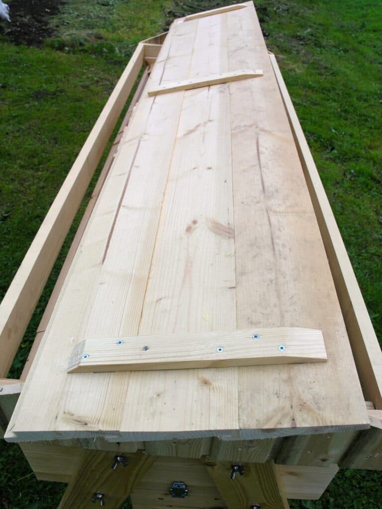 Undersidan på taket av fjällpanel